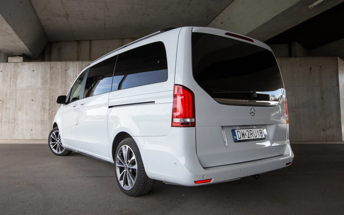 Mercedes-Benz Klasa V cena 219000 przebieg: 148000, rok produkcji 2019 z Wrocław małe 781
